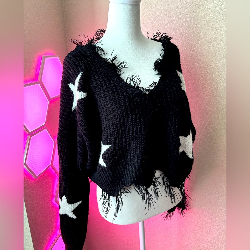 Shredded Hem Star Sweater in Black